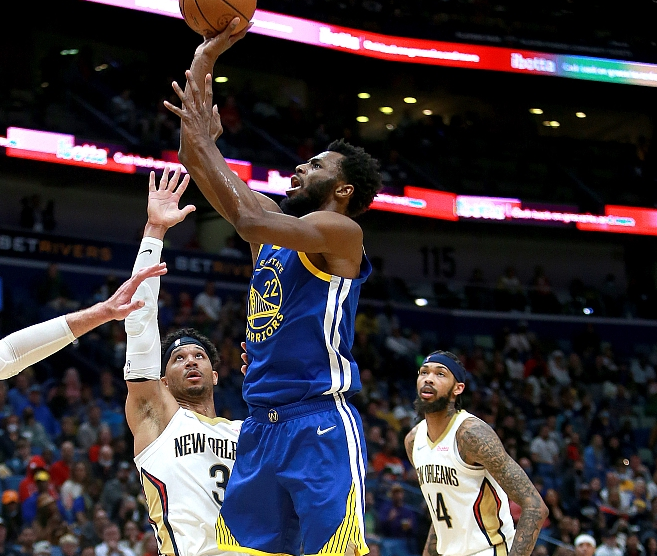 川蜀鲸鲨队鏖战闽南黑豹队，UFC大师赛击败，替补奇兵立功。轮换效果显现